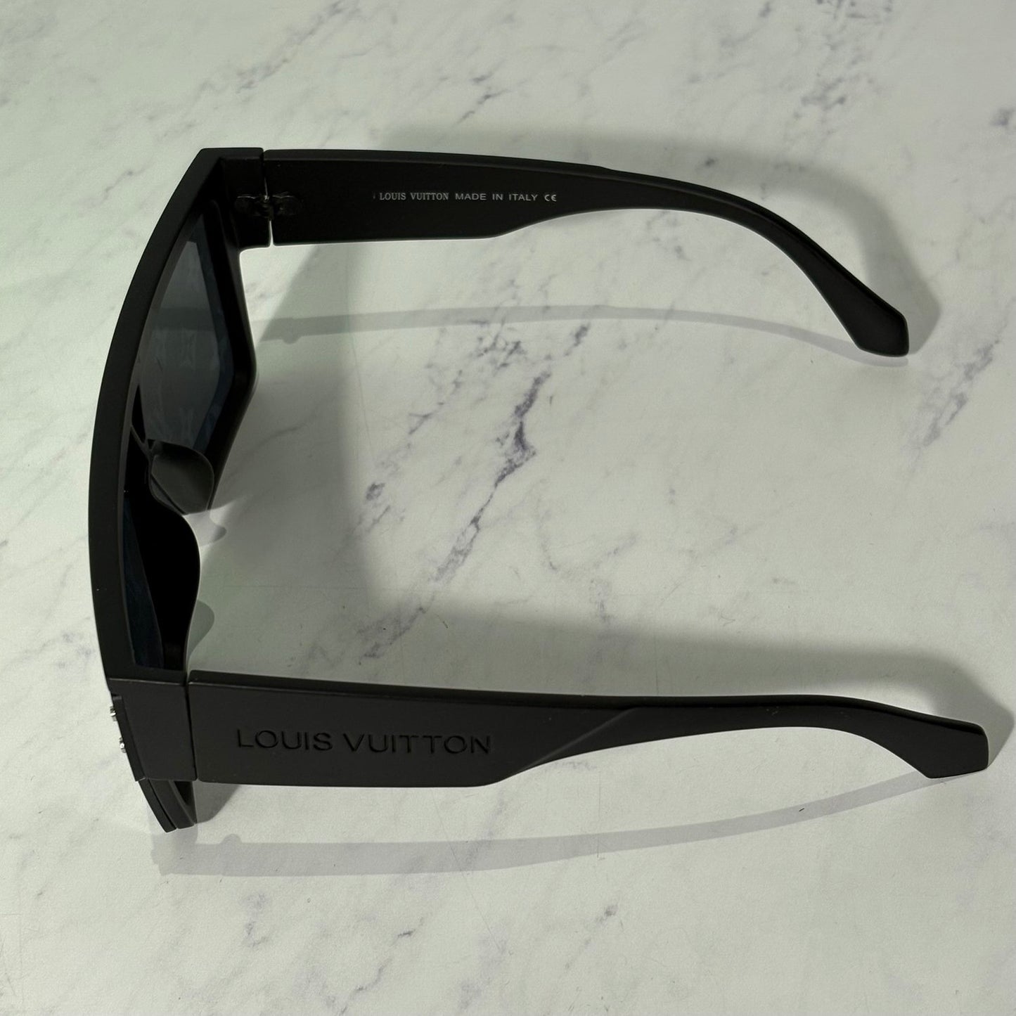 LV SUNGLASSES WAIMEA L