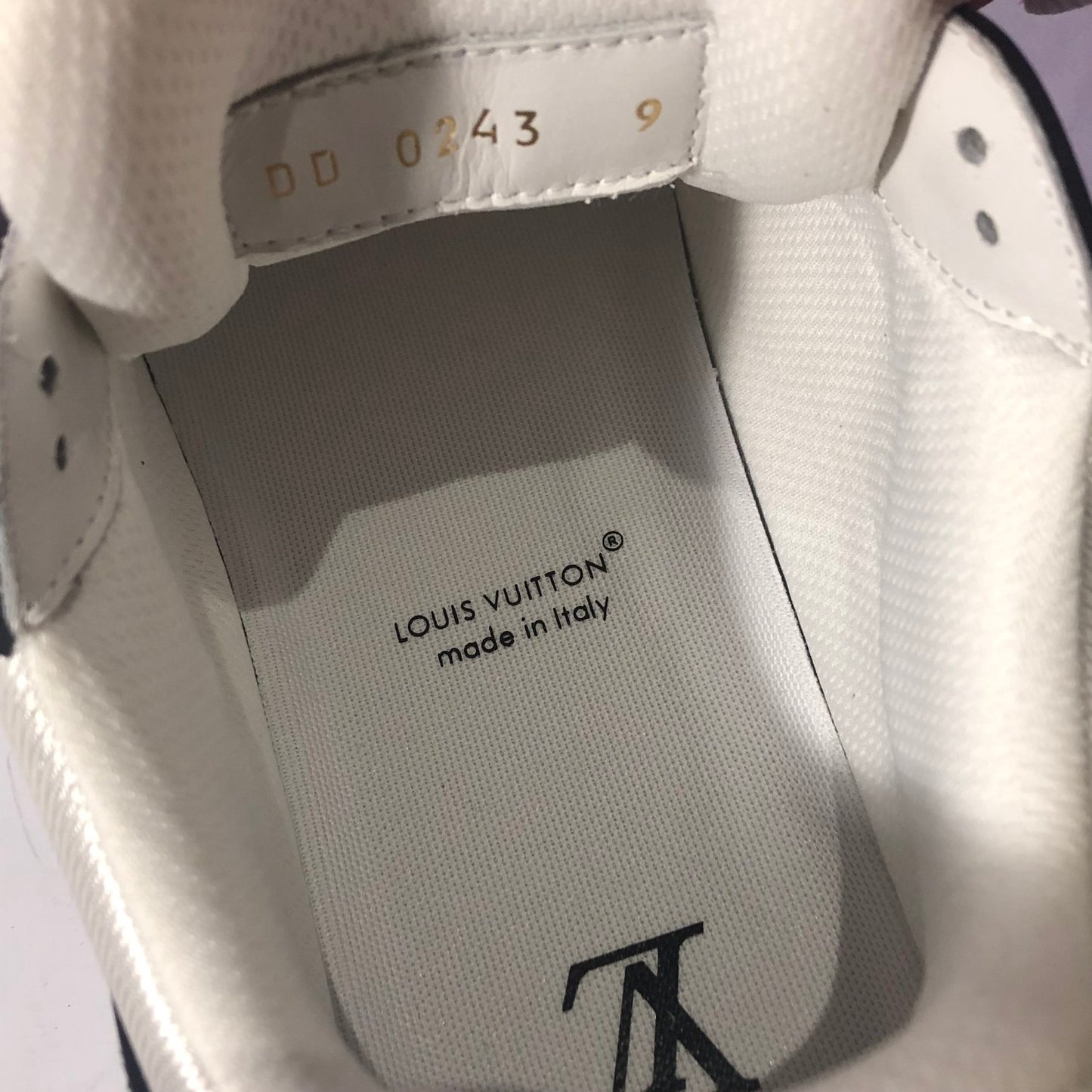 LV TRAINERS