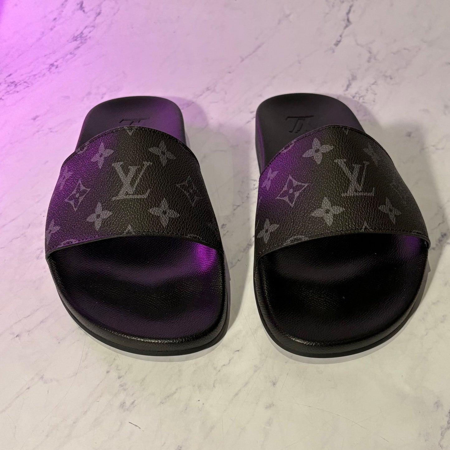 LV SLIDERS